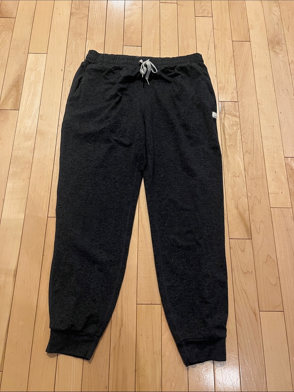Vuori Women's Small Gray Jogger Sweatpants with Drawstring